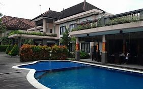 Hotel Dhyana Pura