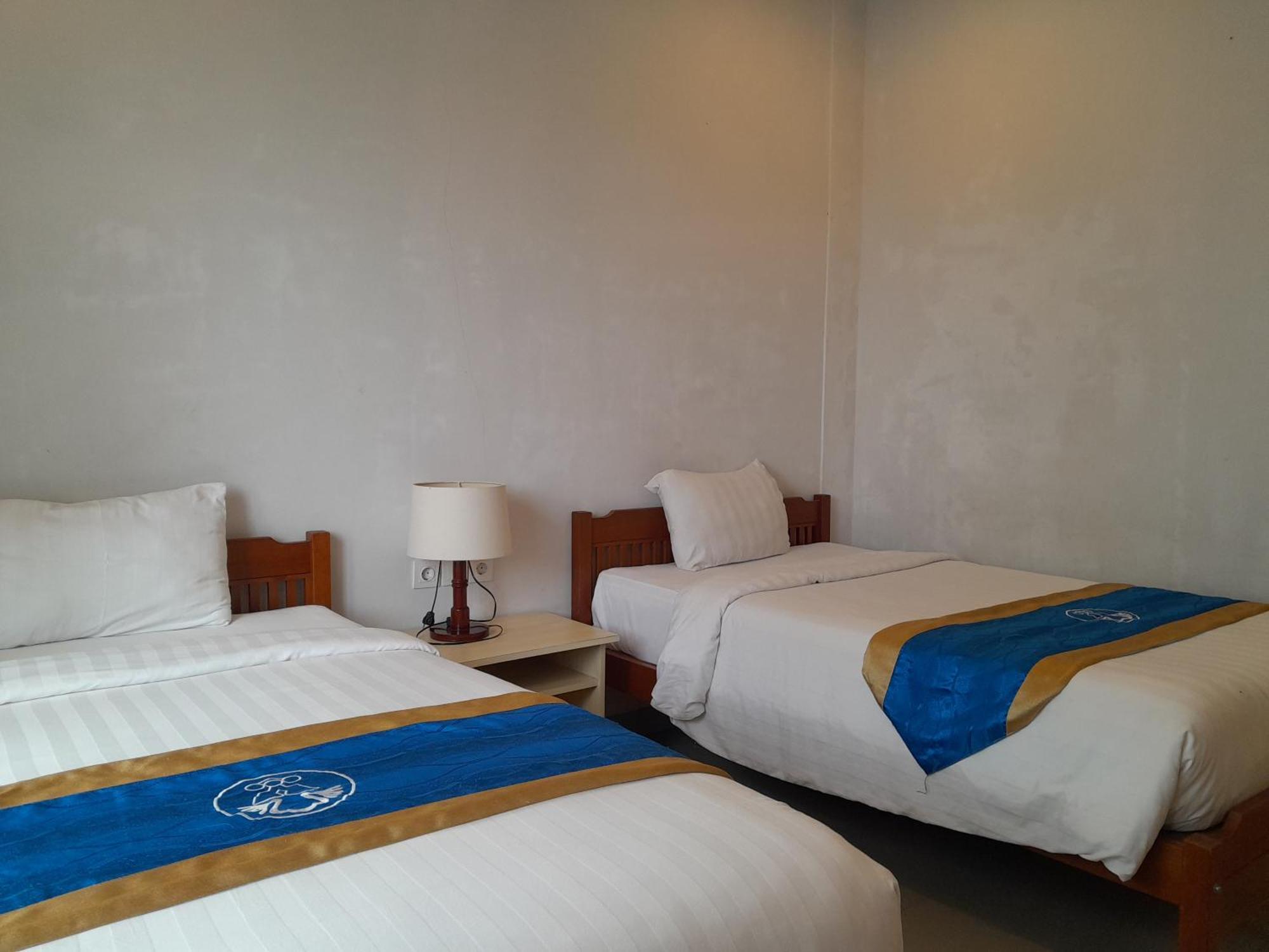 Hotel Dhyana Pura Kapal Bagian luar foto