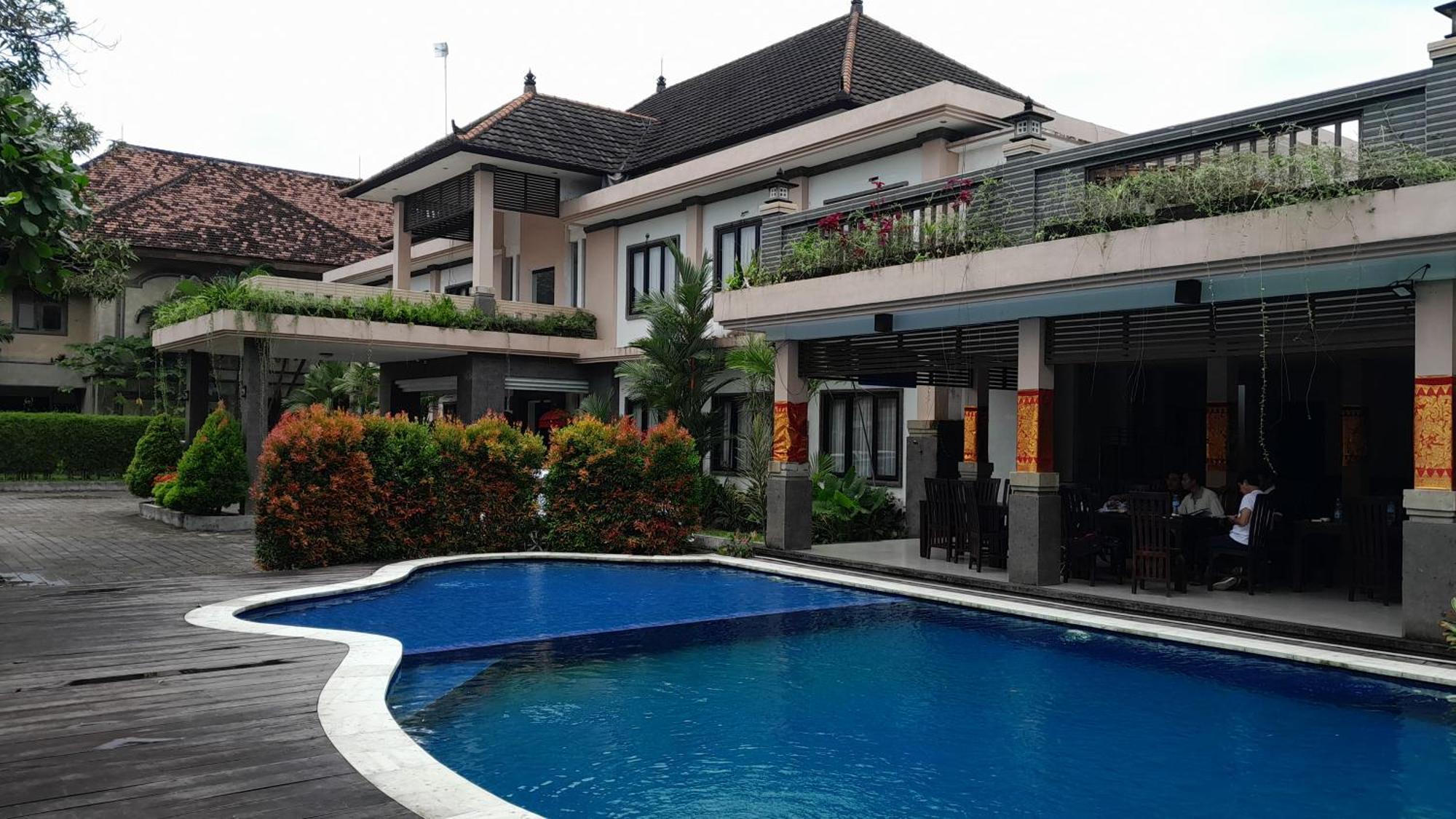 Hotel Dhyana Pura Kapal Bagian luar foto