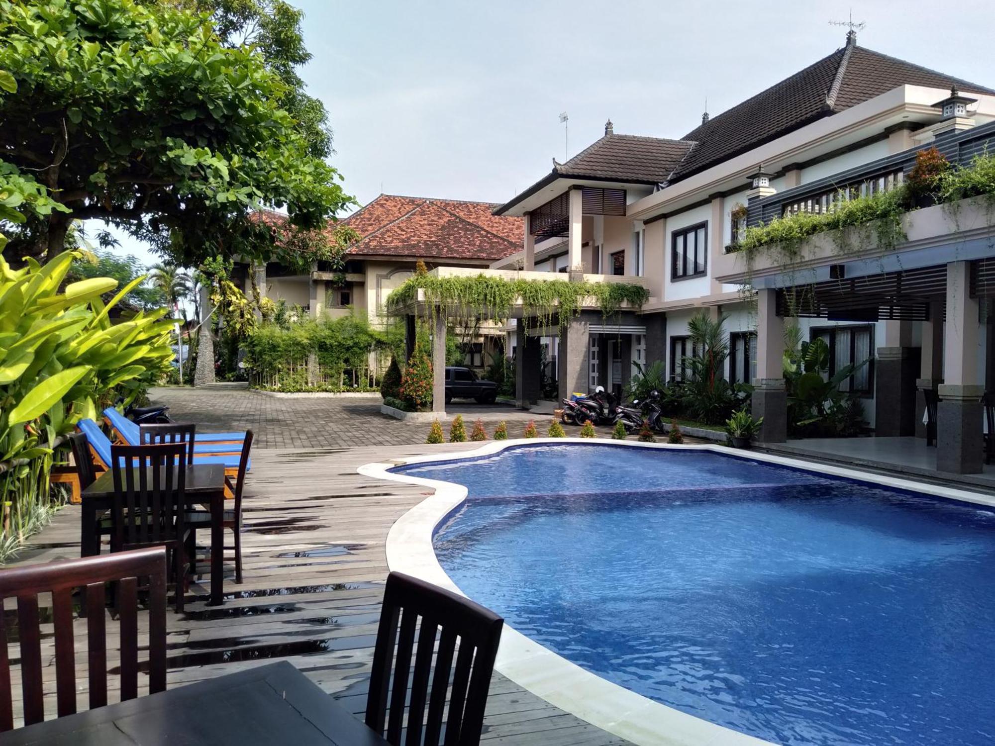 Hotel Dhyana Pura Kapal Bagian luar foto
